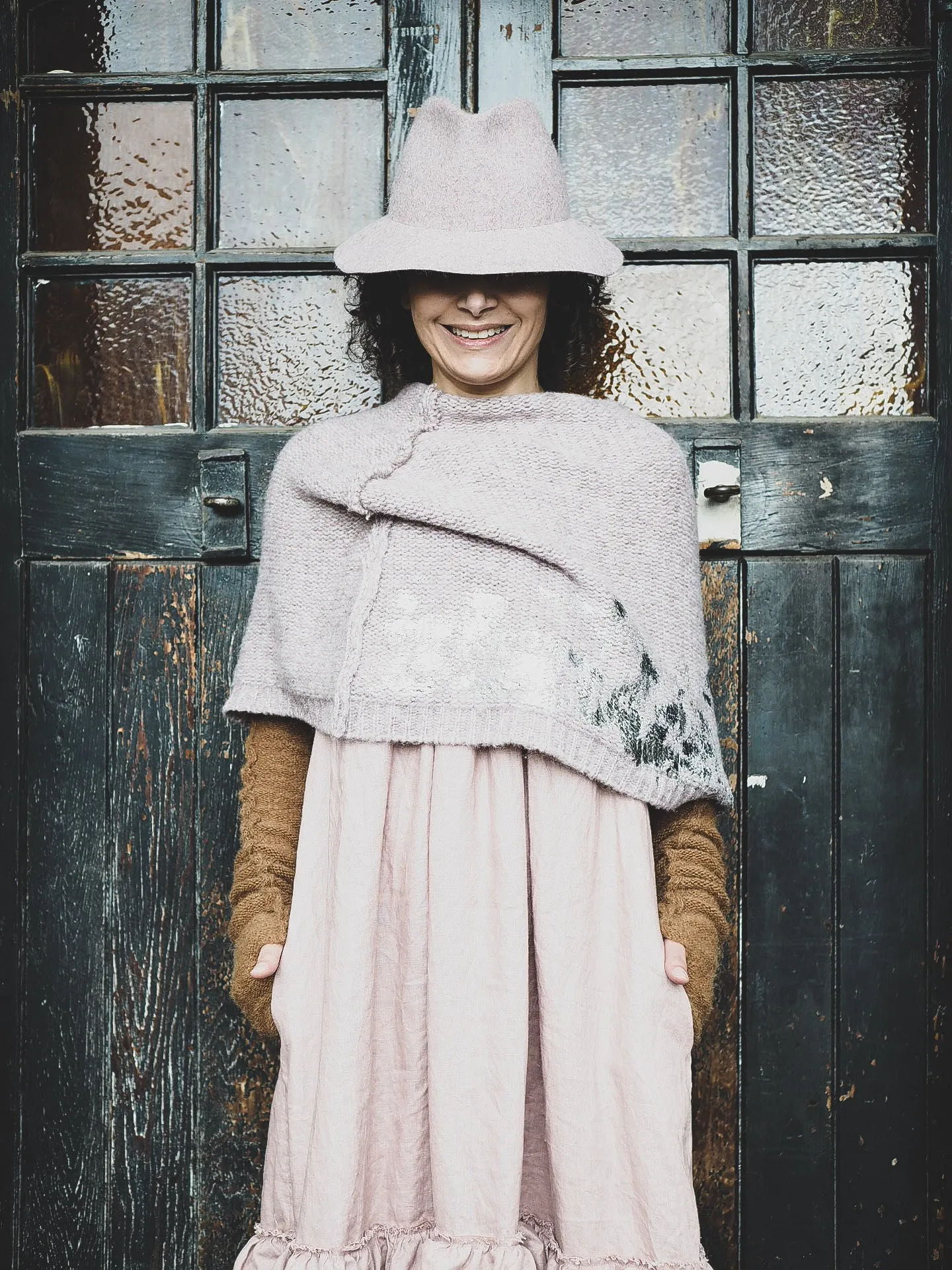 Alpaca capelet / shrug with foil print detail