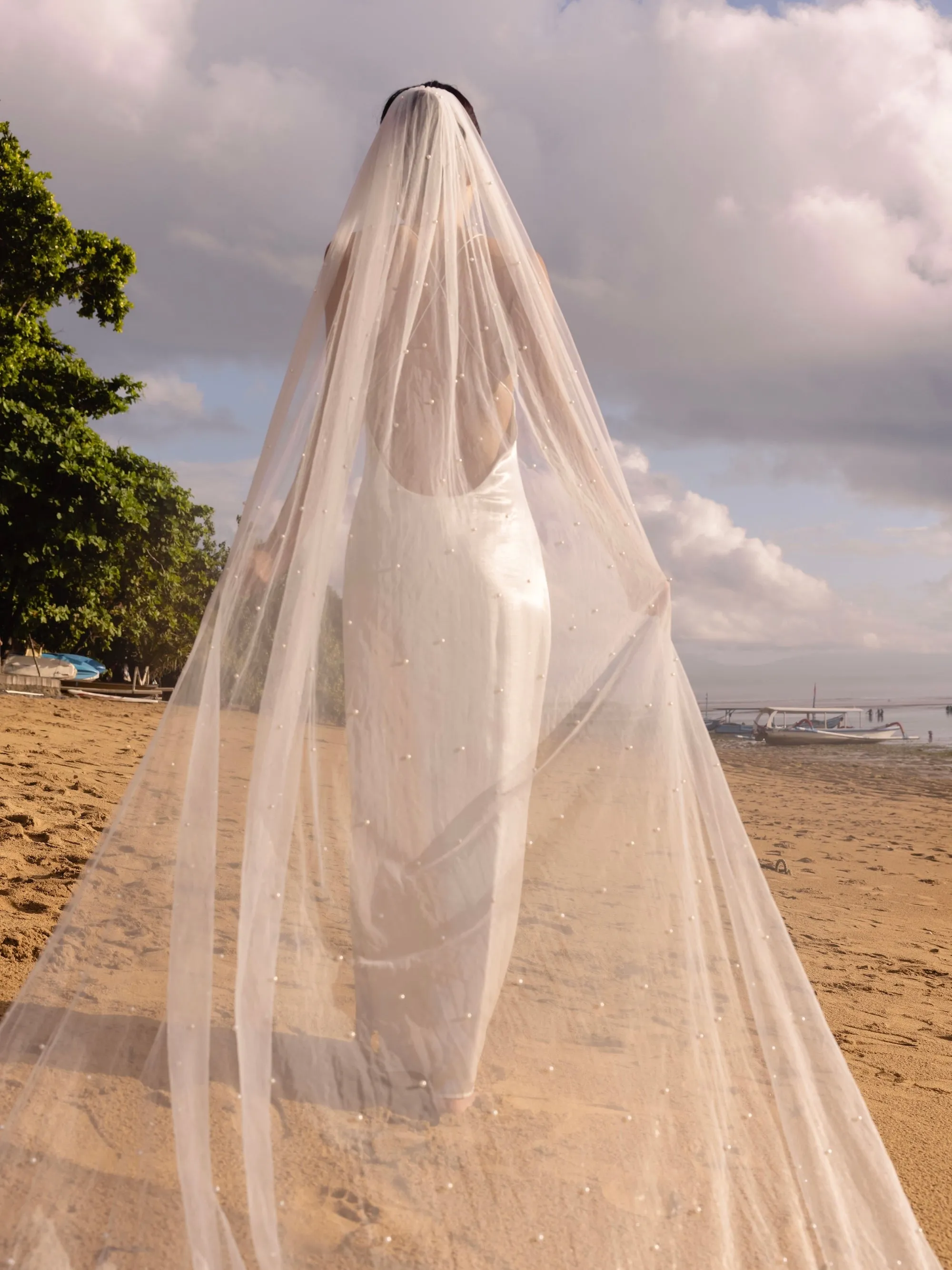 PEARL VEIL, SINGLE TIER, CATHEDRAL LENGTH